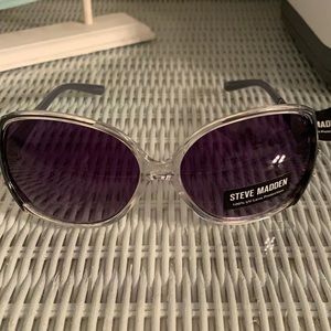 Steve Madden women’s sunglasses